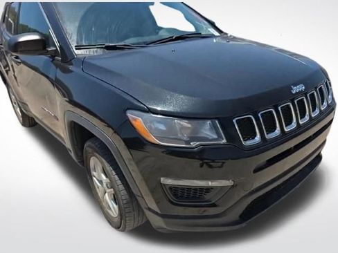 Used 2021 Jeep Compass Sport w/ Cold Weather Group AWD/4WD image 2