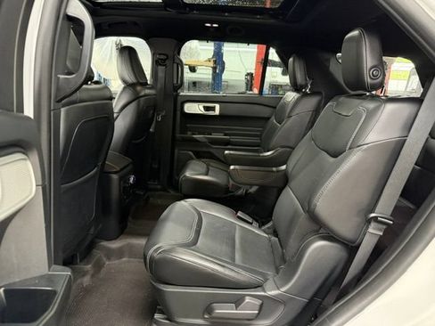 Used 2020 Ford Explorer ST w/ ST Street Pack AWD/4WD image 8