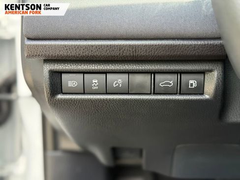 Used 2026 Toyota Camry LE FWD image 15