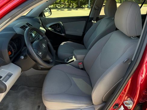 Used 2012 Toyota RAV4 FWD w/ Upgrade Value Pkg image 10