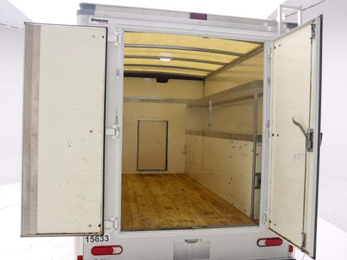 Used 2016 Ford E-350 and Econoline 350 Super Duty w/ Power Windows & Locks Group RWD image 10