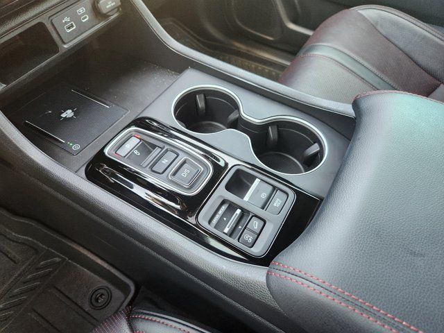 Used 2025 Honda Pilot Black Edition image 18