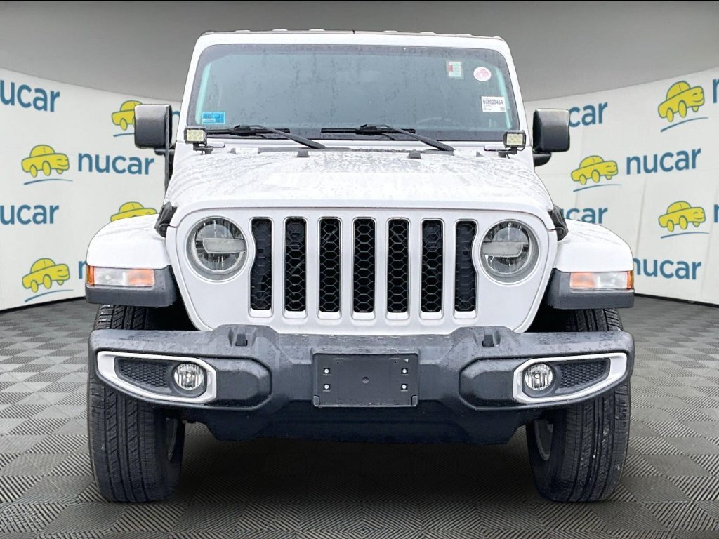 Used 2023 Jeep Gladiator Overland AWD/4WD image 2