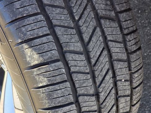 Used 2020 RAM 1500 Limited image 3