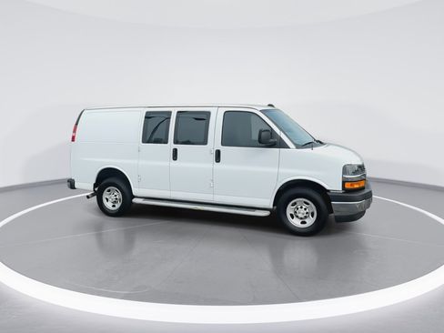 Used 2023 Chevrolet Express 2500 w/ Driver Convenience Package image 6