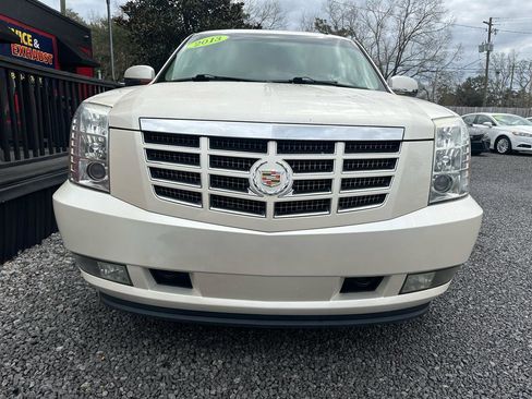 Used 2013 Cadillac Escalade Luxury image 16