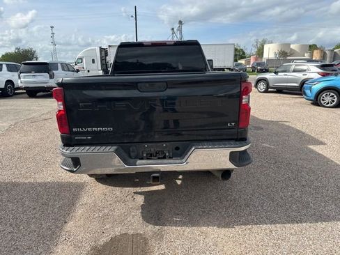 Used 2022 Chevrolet Silverado 2500 LT w/ Convenience Package AWD/4WD image 8