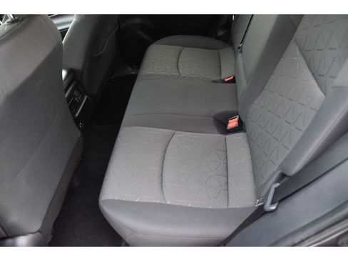 Used 2021 Toyota RAV4 XLE w/ Convenience Package image 15