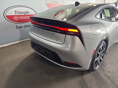 Used 2025 Toyota Prius XSE image 19