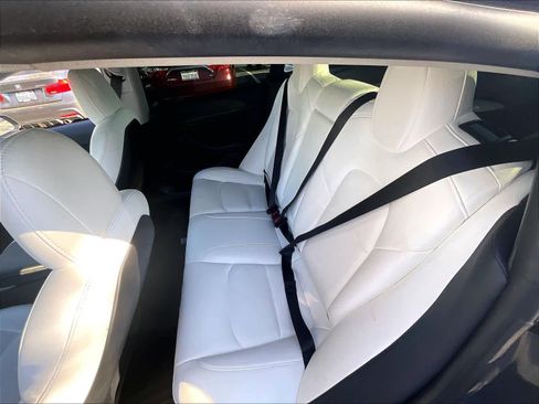 Used 2022 Tesla Model 3 Long Range image 28