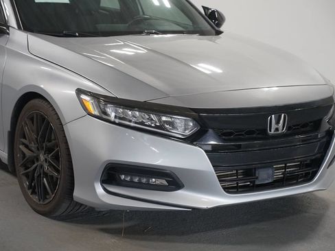 Used 2019 Honda Accord Sport image 4