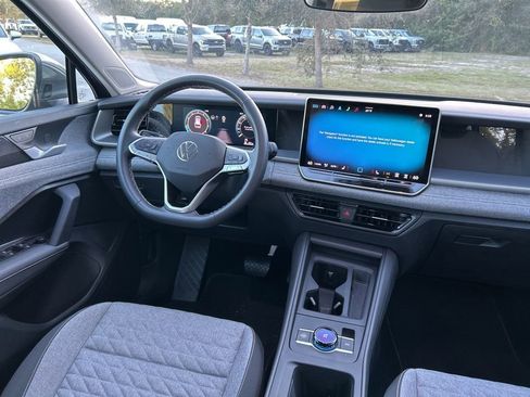 Used 2025 Volkswagen Tiguan S image 9