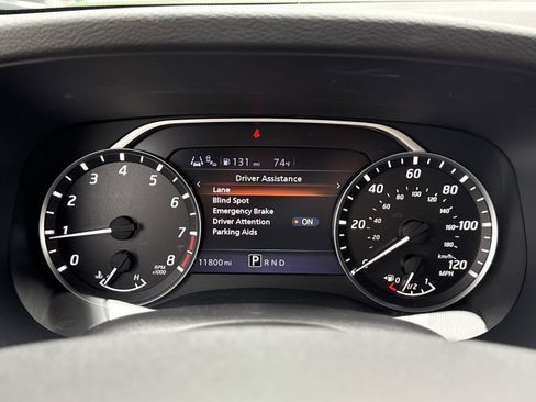 Used 2022 Nissan Frontier SV w/ Technology Package RWD image 17