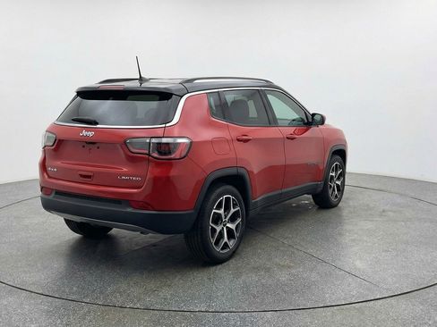 Used 2025 Jeep Compass Limited AWD/4WD image 9