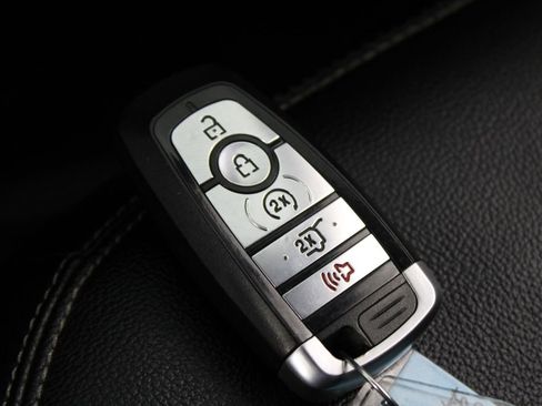 Used 2021 Ford Explorer Limited w/ Equipment Group 301A image 30