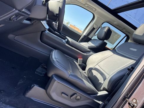 New 2026 Ford Expedition Max Platinum image 36