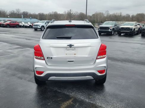 Used 2024 Chevrolet Trax LS w/ LS Convenience Package image 5