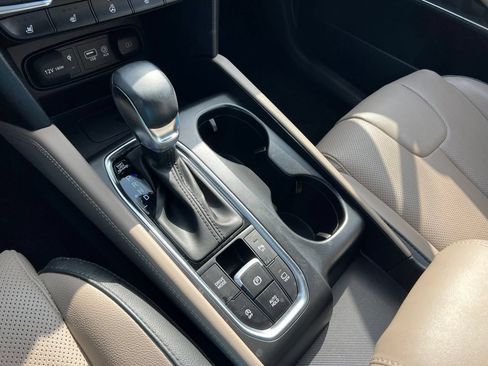 Used 2020 Hyundai Santa Fe Limited FWD image 22