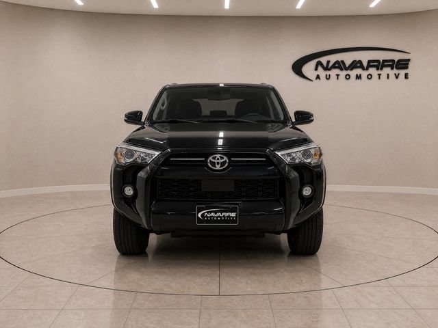 Used 2023 Toyota 4Runner SR5 Premium w/ Moonroof Package RWD image 2