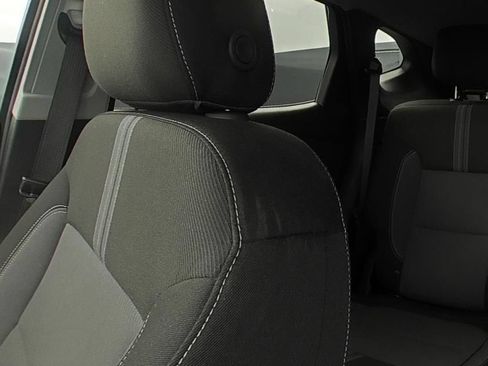 Used 2025 Chevrolet Blazer LT FWD image 9