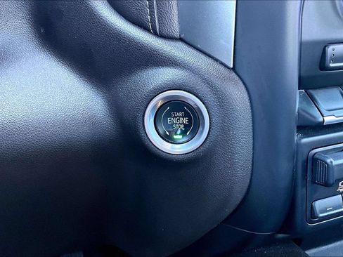 Used 2019 Chevrolet Silverado 1500 RST AWD/4WD image 21