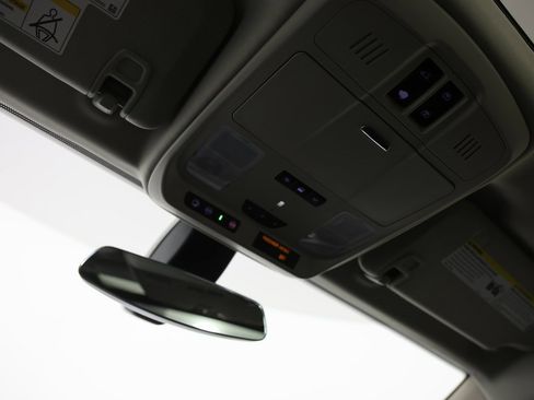 Certified 2020 Buick Envision Essence image 20