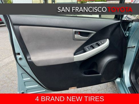 Used 2012 Toyota Prius Three FWD image 33