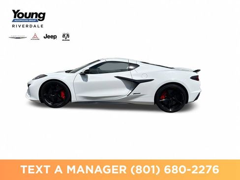 Used 2025 Chevrolet Corvette E-Ray w/ Stealth Interior Trim Package AWD/4WD image 2