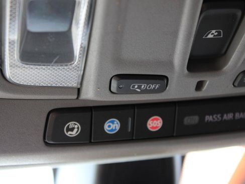 Used 2021 GMC Sierra 1500 SLT w/ SLT Convenience Package AWD/4WD image 43