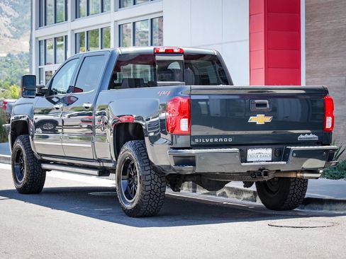 Used 2018 Chevrolet Silverado 1500 High Country AWD/4WD image 6