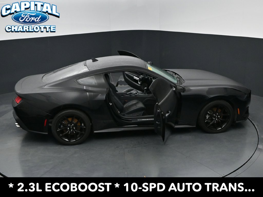Used 2025 Ford Mustang Premium RWD image 29