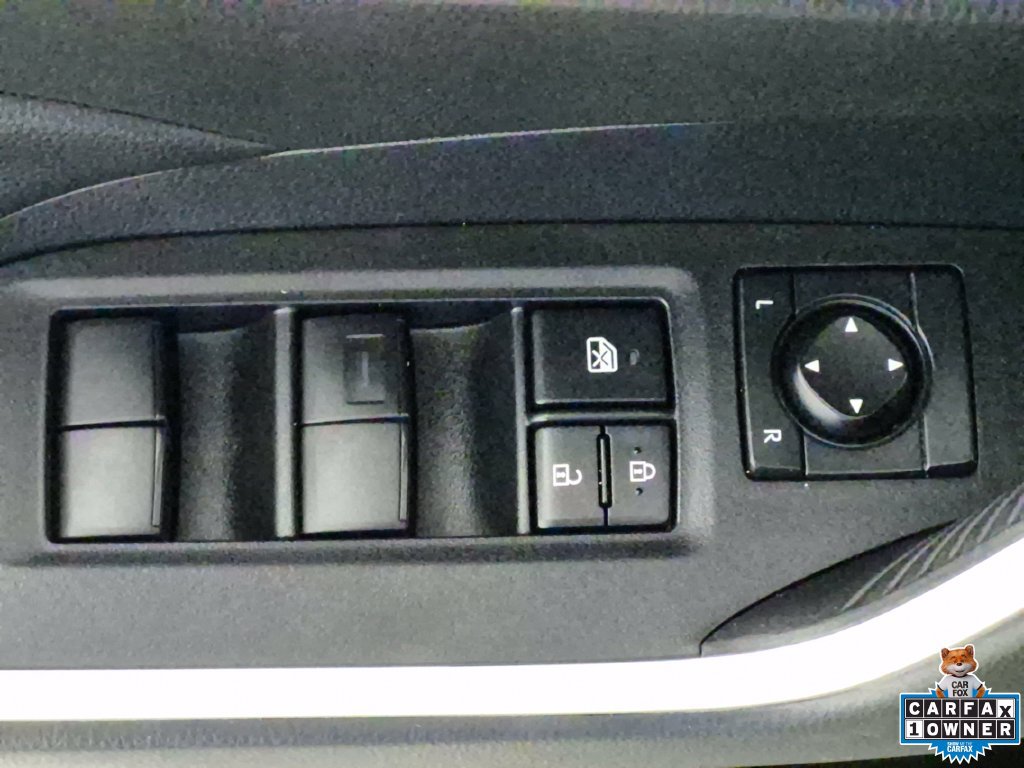 Used 2023 Toyota RAV4 LE AWD/4WD image 16