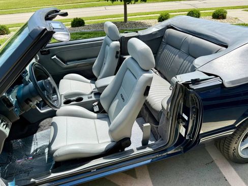 Used 1989 Ford Mustang LX RWD image 12