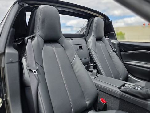 New 2026 MAZDA MX-5 Miata RF Grand Touring RWD image 11