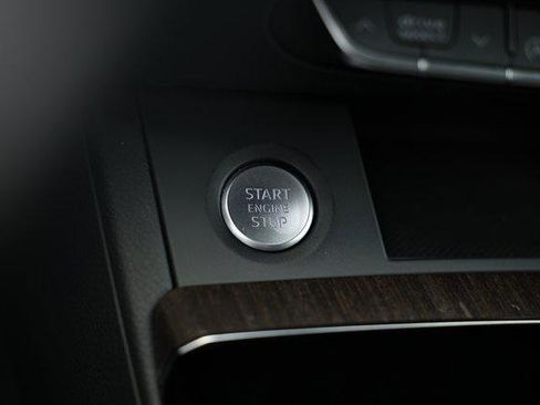 Certified 2024 Audi Q5 2.0T Premium w/ Convenience Package image 37