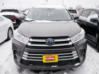 Used 2019 Toyota Highlander LE video 2