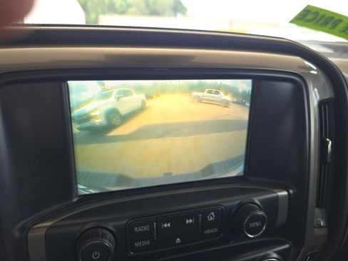 Used 2018 Chevrolet Silverado 2500 High Country AWD/4WD image 19