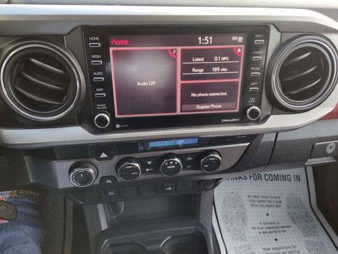 Used 2021 Toyota Tacoma TRD Sport image 23