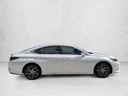 Used 2023 Lexus ES 350 w/ Premium Package image 4