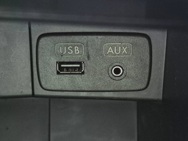 Used 2015 Subaru Forester 2.5i Limited AWD/4WD image 24