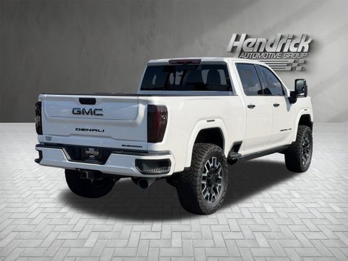 Used 2025 GMC Sierra 2500 Denali Ultimate AWD/4WD image 10