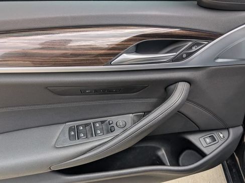 Used 2019 BMW 530e w/ Convenience Package RWD image 15