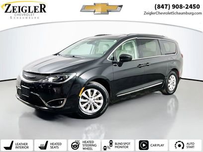 Used 2019 Chrysler Pacifica Touring-L w/ Advanced Safetytec Group