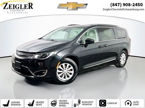 Used 2019 Chrysler Pacifica Touring-L w/ Advanced Safetytec Group image 1