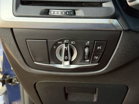 Used 2024 BMW X3 sDrive30i w/ Convenience Package RWD image 17