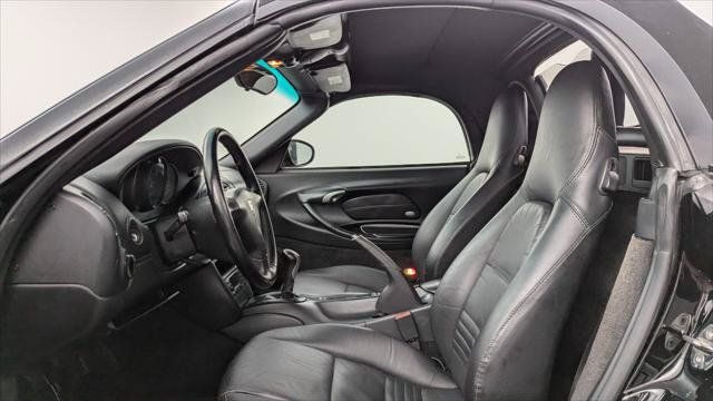 Used 2001 Porsche Boxster RWD image 13
