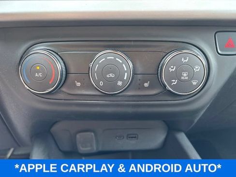Used 2024 Chevrolet Trax RS w/ Driver Confidence Package FWD image 10
