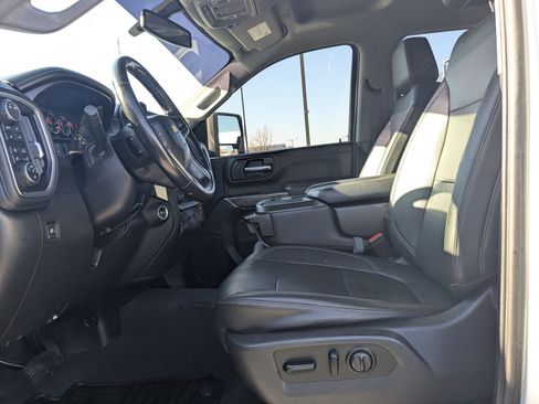 Used 2021 Chevrolet Silverado 2500 LTZ image 27