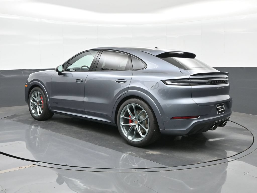 Certified 2026 Porsche Cayenne GTS AWD/4WD image 3