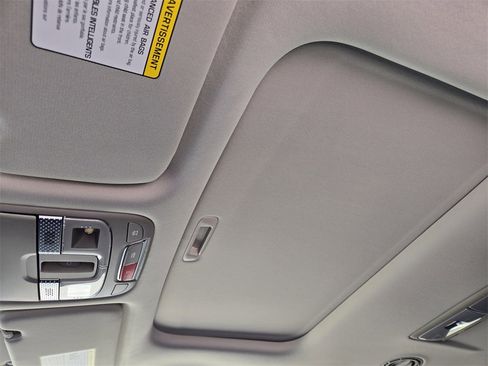 New 2025 Kia Telluride S image 18